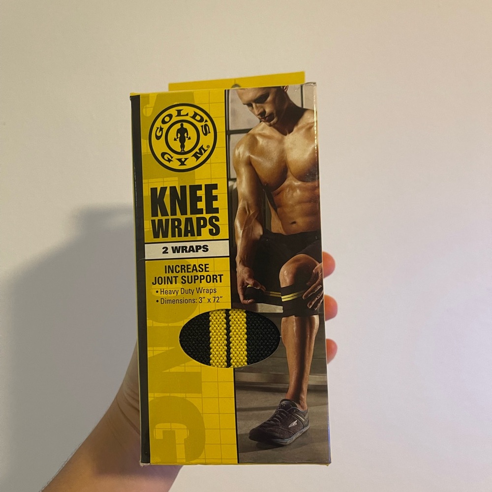 Gym2 Knee wraps , heavy duty increase support joints to exercise. Gold Gym